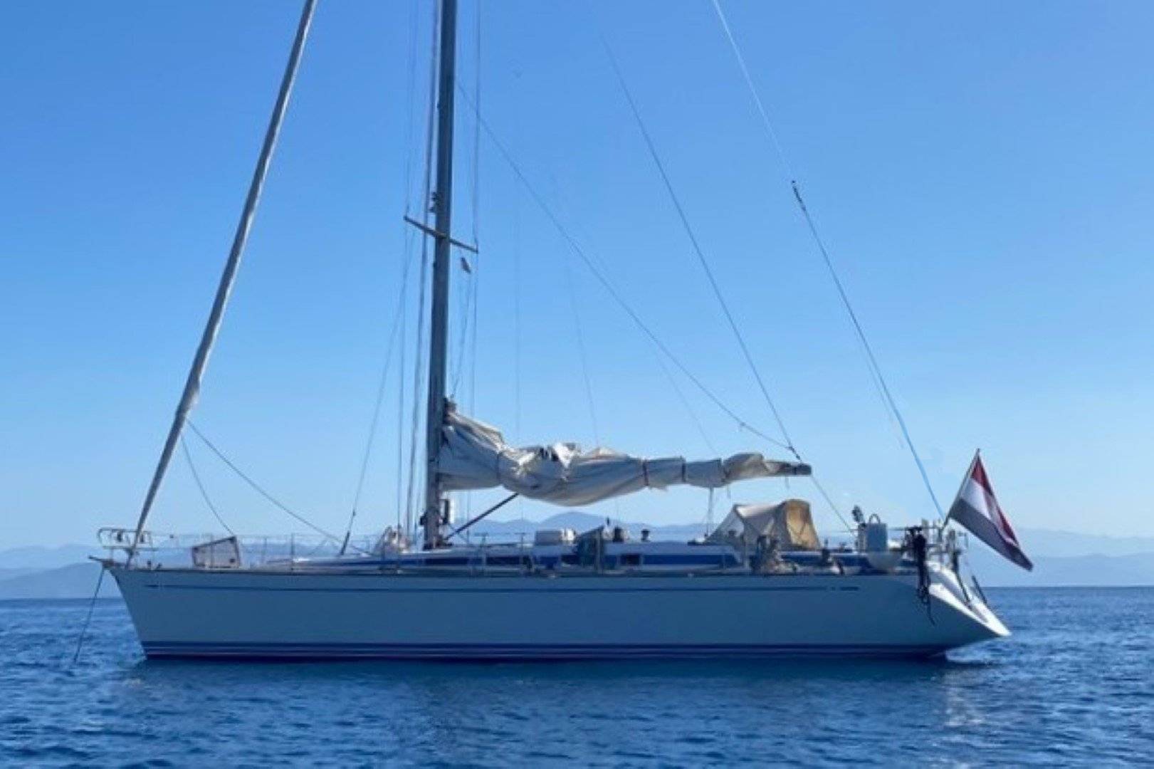 NAUTOR SWAN 48 ALFA HELIX